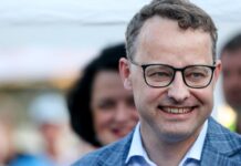 Falowanie i spadanie, czyli życie w Nowogrodzkiej bańce